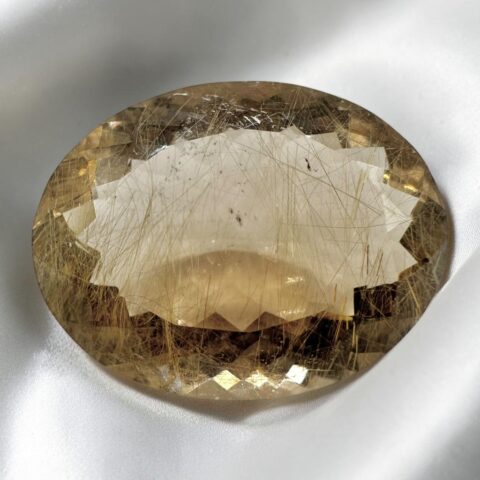 Broušená záhněda s rutilem z Brazílie 31,7ct