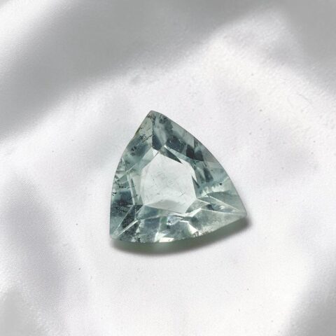 Broušený akvamarín z Pákistánu 0,9ct