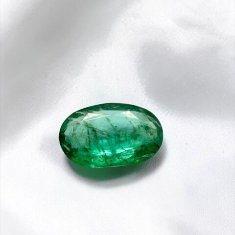 Broušený smaragd z Pákistánu 0,7ct