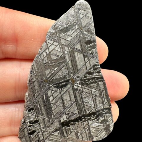 Meteorit Muonionalusta 19,5g – Extra kvalita – Norrbotten, Švédsko