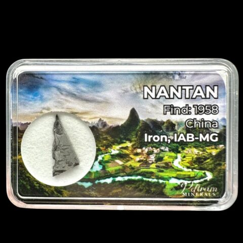 Meteorit Nantan 0,8g – Guangxi, Čína