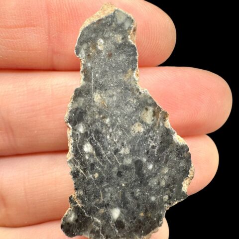 Lunární meteorit Bechar 007 – 5,8g – Alžírsko / koncový řez