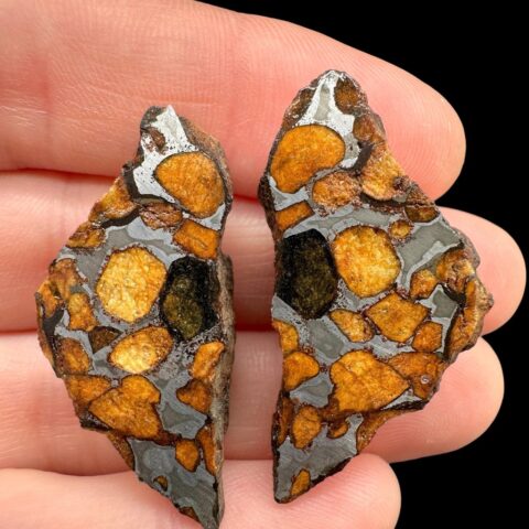 Meteorit Pallasit Sericho – pár 21g – Keňa