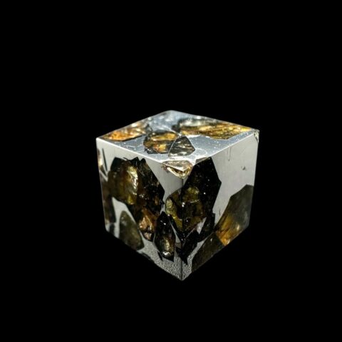 Meteorit Seymchan – pallasitová kostička 5,2g – Rusko