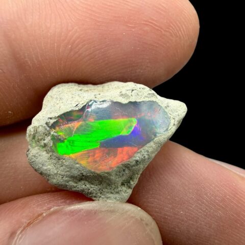 Drahý opál 7,5ct – Welo, Etiopie
