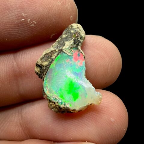 Drahý opál 5,5ct – Welo, Etiopie