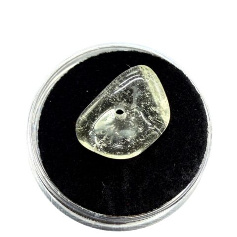 Tromlovaný korálek z libyjského pouštního skla 4,1ct