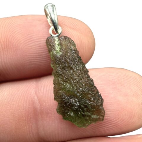 Stříbrný vltavínový přívěsek 1,15g